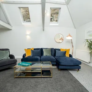 Holiday home Pass The Keys Stunning 2 Bed With On Premises Parking, Bath